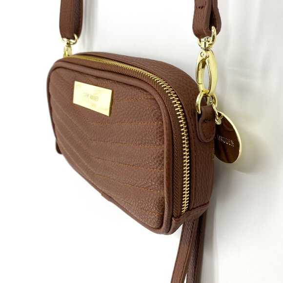 STEVE MADDEN BMagnolia Chevron Quilted Crossbody - Picture 4 of 16